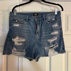 Simple Society women’s Distressed denim shorts size 15